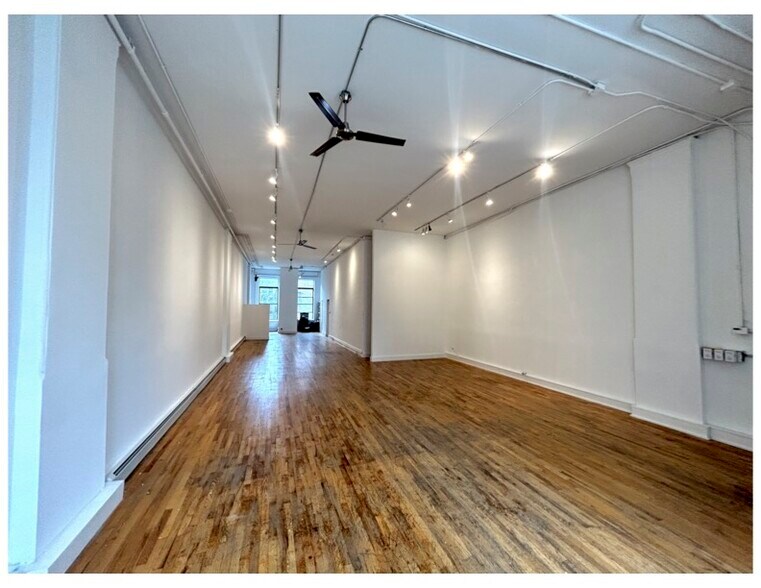 More Photos Of 343 Canal St, New York Office For Lease