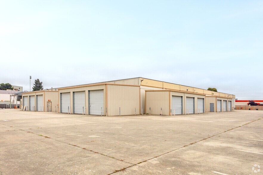 More Photos Of 1833 Stearman Ave, Hayward Manufacturing For Lease