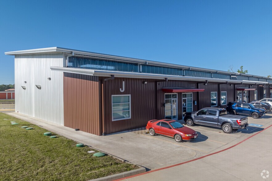 More Photos Of 331 Corporate Wood Dr, Magnolia Unknown For Sale