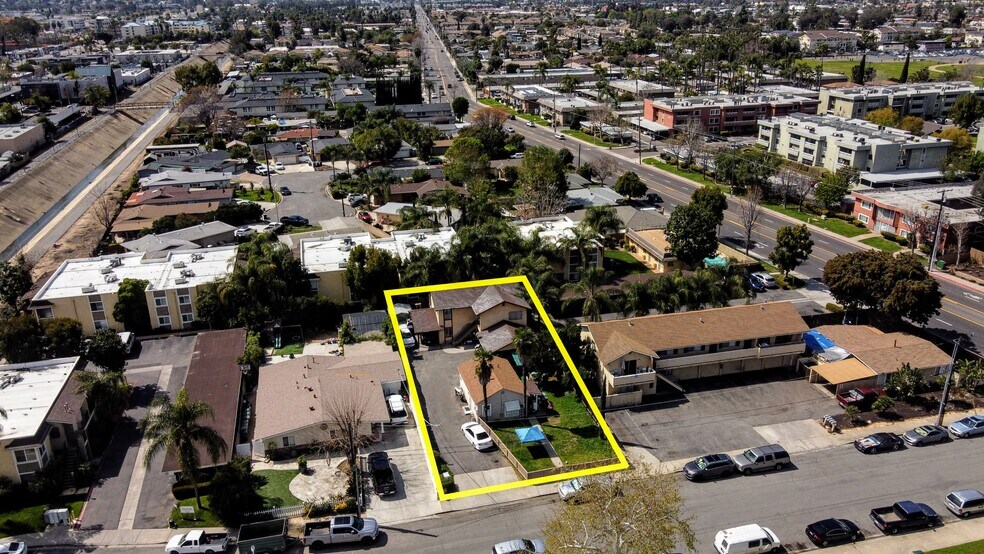 More Photos Of 565 N Beech St, Escondido Apartments For Sale