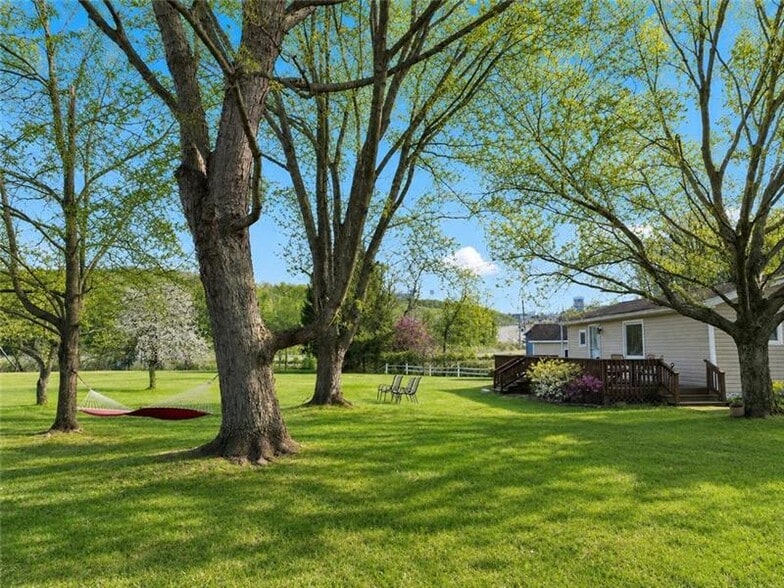 More Photos Of 7909 National Pike, Uniontown Hotel For Sale