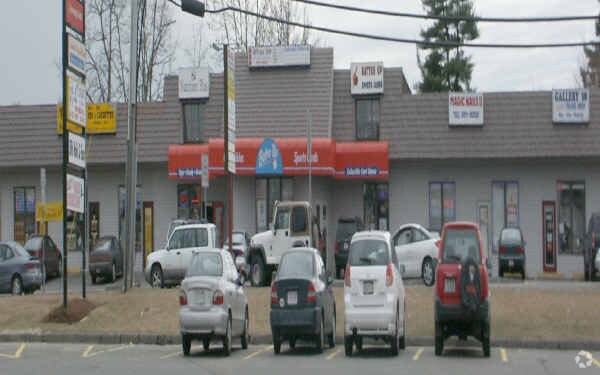 More Photos Of 1875 Main St, Tewksbury Storefront For Lease
