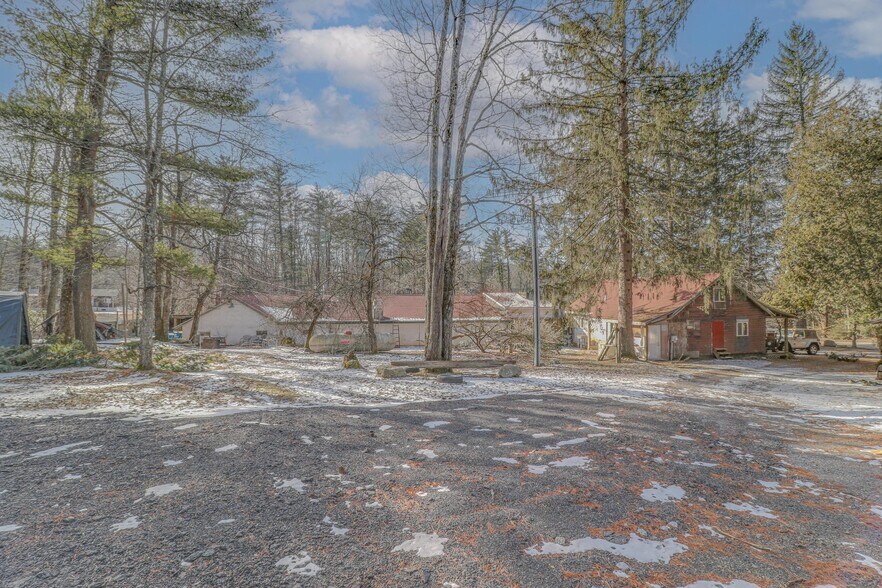 More Photos Of 9933 Bear Creek Blvd, Bear Creek Township Restaurant For Sale