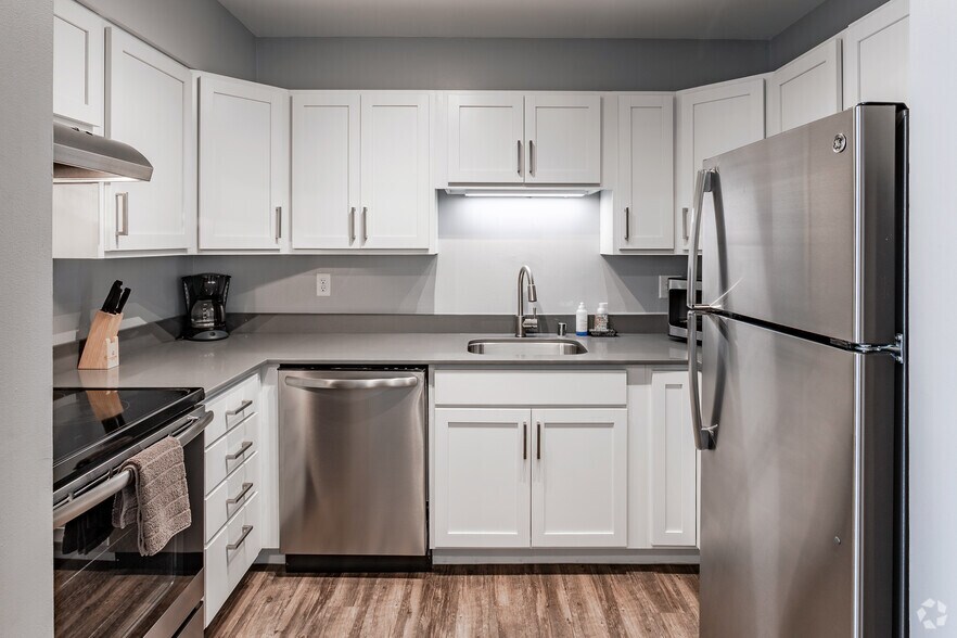 More Photos Of 515 E Grant St, Minneapolis Apartments For Sale