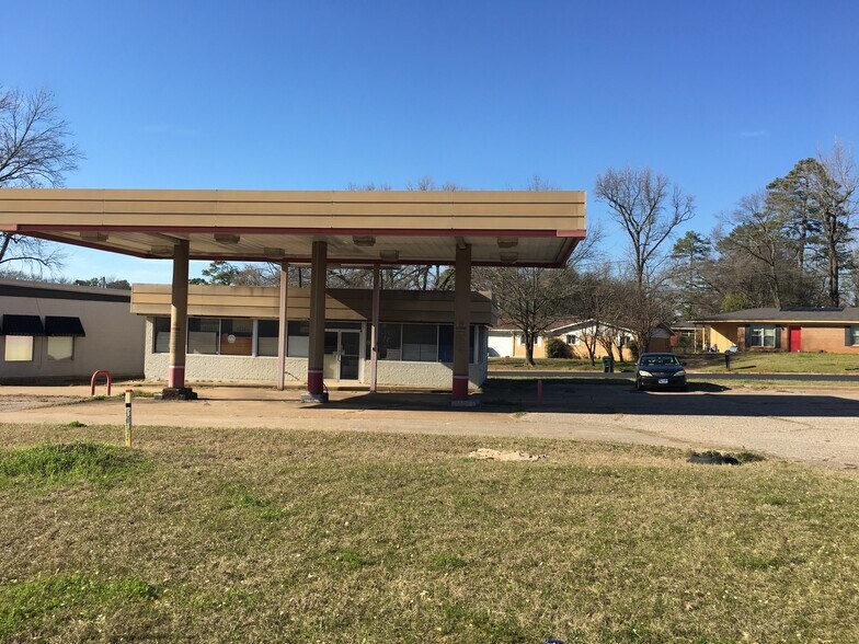 More Photos Of 2430 E Southeast Loop 323, Tyler Service Station For Sale