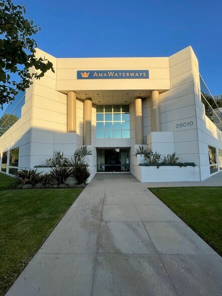 Primary Photo Of 26010 Mureau Rd, Calabasas Office For Sale