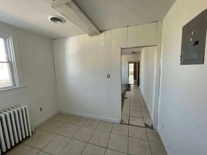 More Photos Of 2010-2012 Rhode Island Ave NE, Washington Storefront Retail Office For Lease