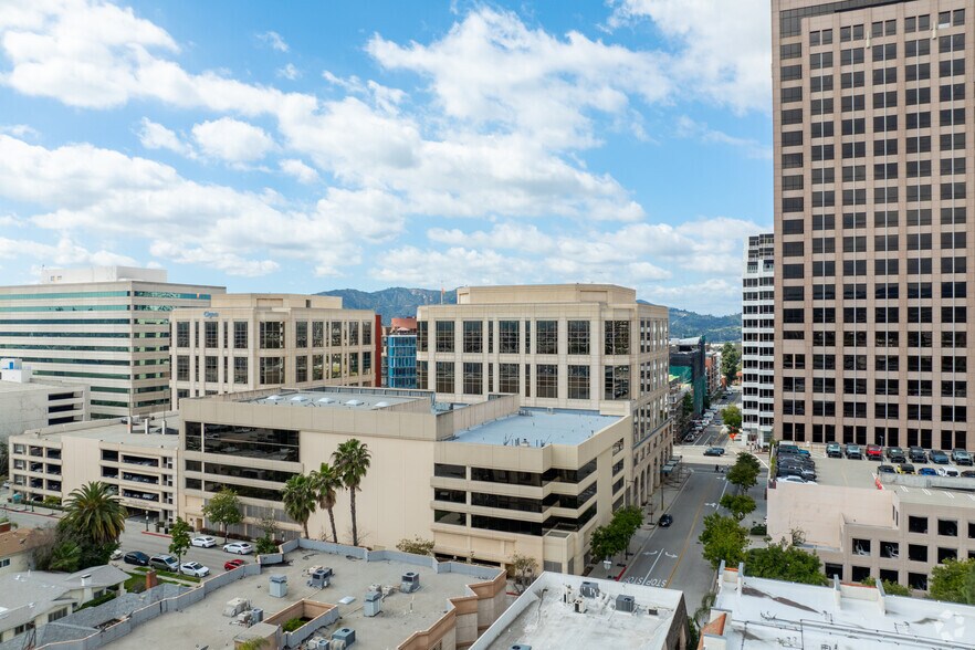 More Photos Of 450 N Brand Blvd, Glendale Office For Lease