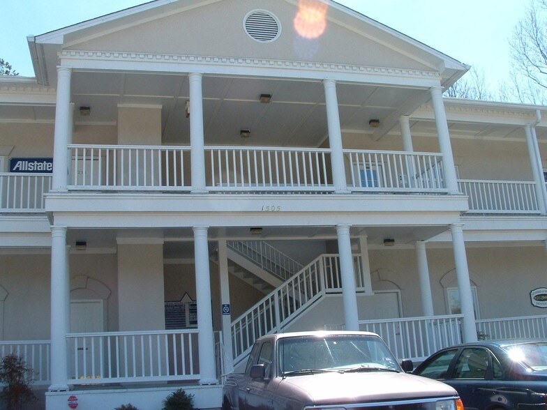 More Photos Of 1505 Lilburn Stone Mountain Rd, Stone Mountain Office For Lease