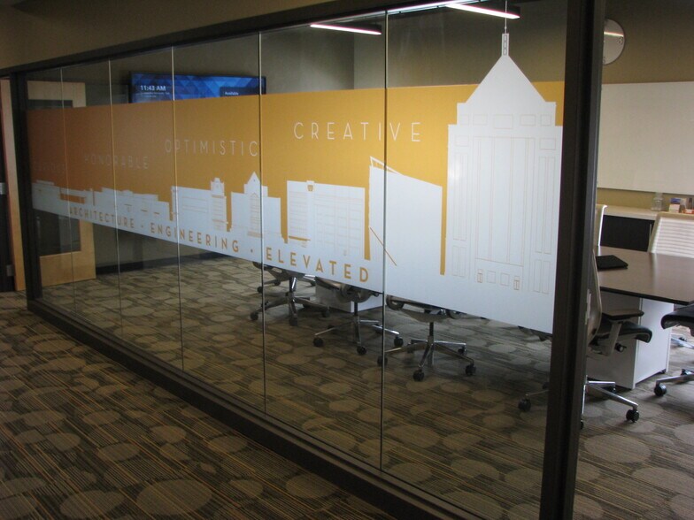 More Photos Of 124 N Broadway, De Pere Loft Creative Space For Lease