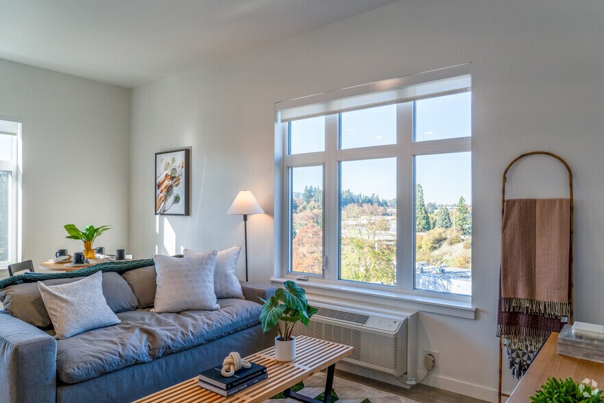 More Photos Of 10306 SE Main St, Milwaukie Apartments For Lease