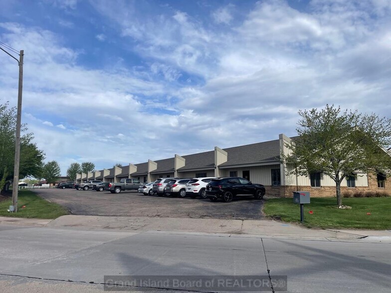 Primary Photo Of 2550 N Diers Ave, Grand Island Office For Lease