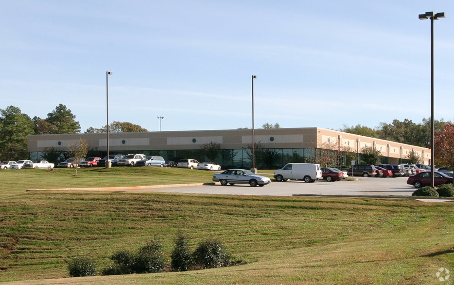 More Photos Of 1305 Perimeter Rd, Greenville Office For Sale