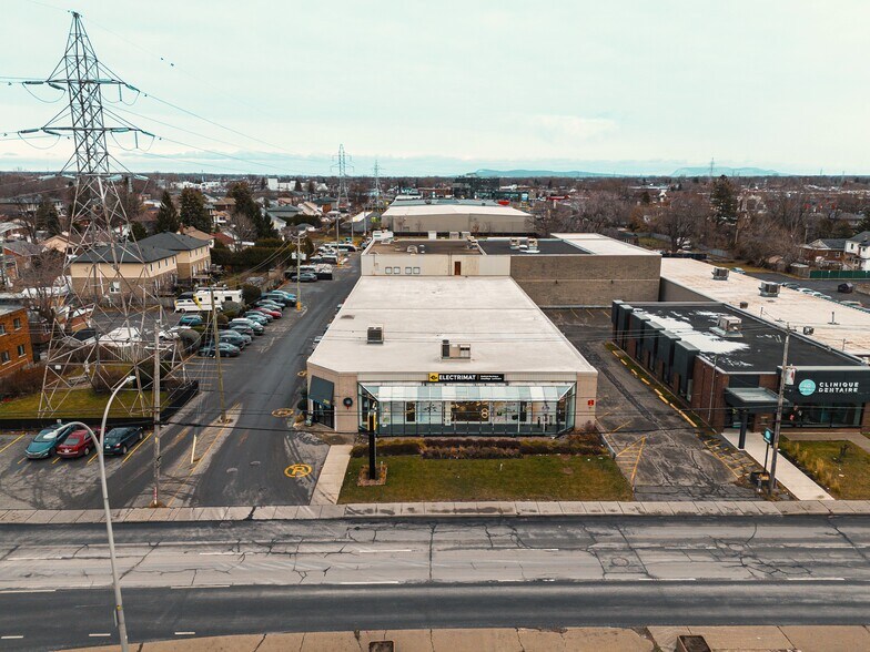 More Photos Of 2180 Lapinière, Brossard Showroom For Sale