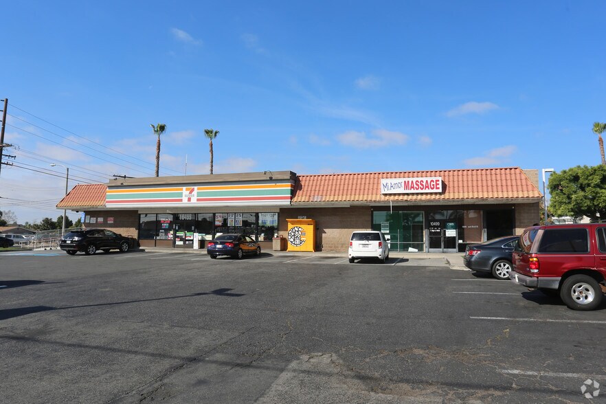 Primary Photo Of 10499 Beach Blvd, Stanton Freestanding For Lease