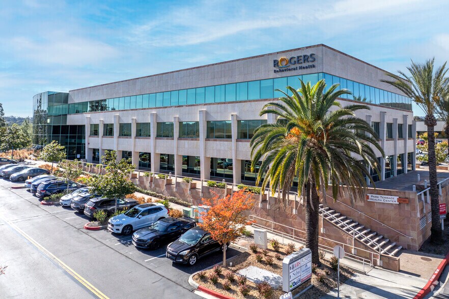 More Photos Of 17140 Bernardo Center Dr, San Diego Medical For Lease