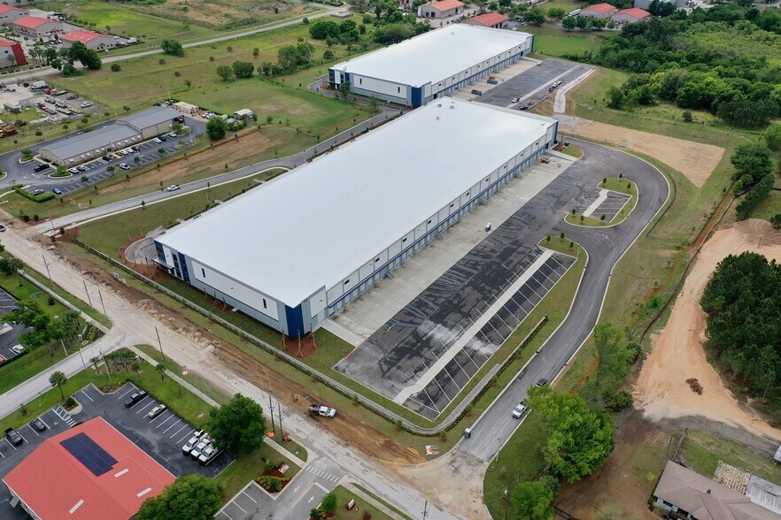 More Photos Of 550 Marshall Lake Rd, Apopka Unknown For Lease