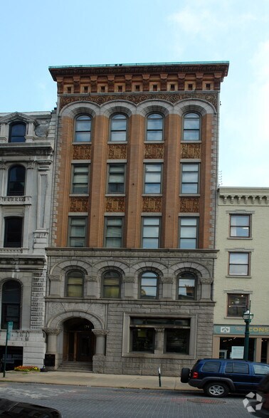 More Photos Of 119-121 E Water St, Syracuse Office Residential For Lease