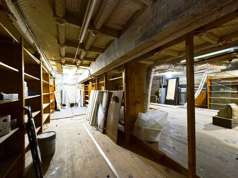 More Photos Of 309 S Ohio Ave, Sedalia Storefront Retail Office For Sale