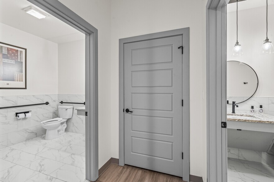 More Photos Of 6403 107th St, Lubbock Office For Lease