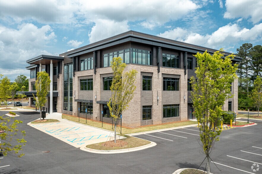 More Photos Of 2685 Peachtree Pky, Suwanee Medical For Lease