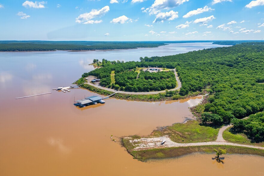 More Photos Of 3501 Westport Marina Rd, Cleveland Specialty For Sale