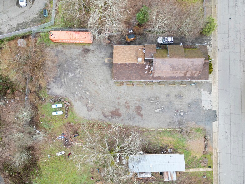 Primary Photo Of 120 S Hussey Ave, Cave Junction Specialty For Sale