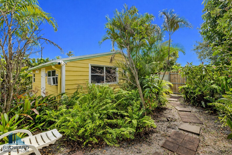 More Photos Of 255 SW 15th St, Dania Beach Apartments For Sale