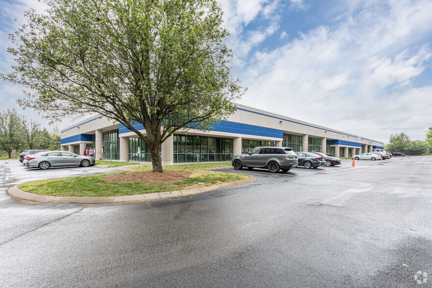 Primary Photo Of 5225-5259 Harding Pl, Nashville Light Manufacturing For Lease