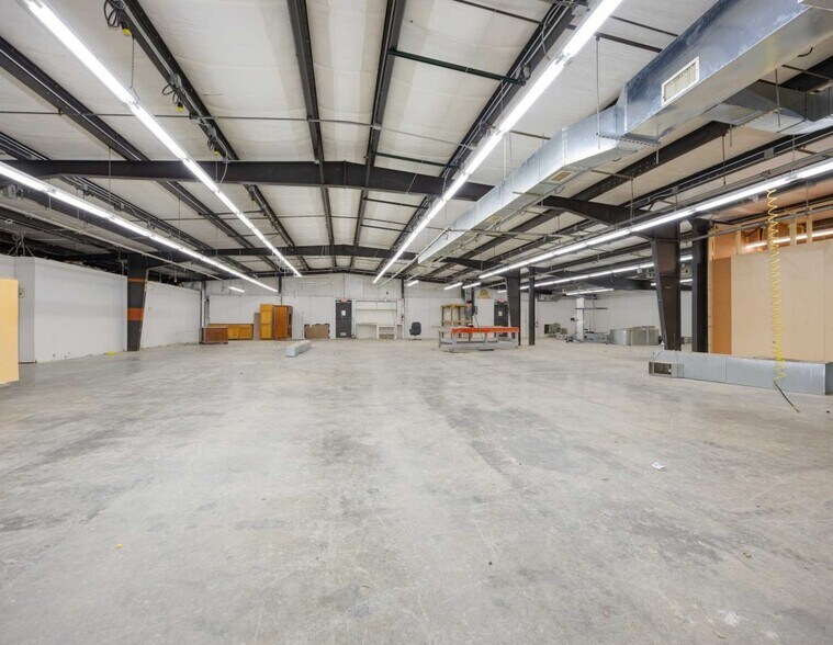 More Photos Of 105 Todd Ct, Thomasville Warehouse For Lease