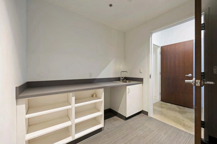More Photos Of 117 W 20th St, Kansas City Apartments For Lease
