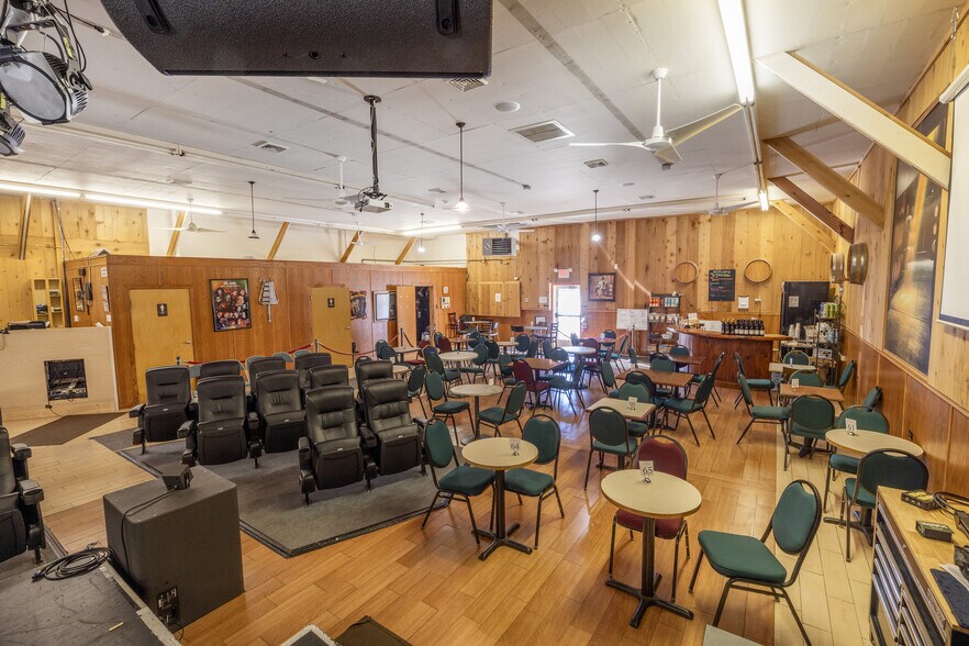 More Photos Of 6123 Lower York Rd, New Hope Specialty For Sale