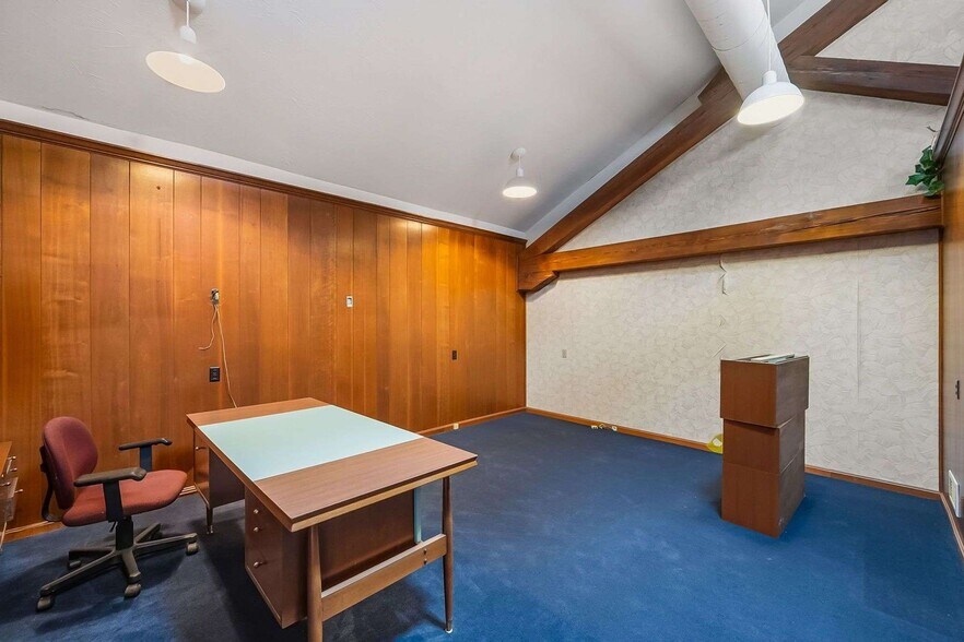 More Photos Of 412 E River St, Elyria Office For Sale