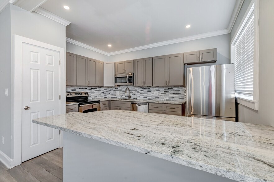 More Photos Of 404-408 Armada Rd S, Venice Apartments For Sale