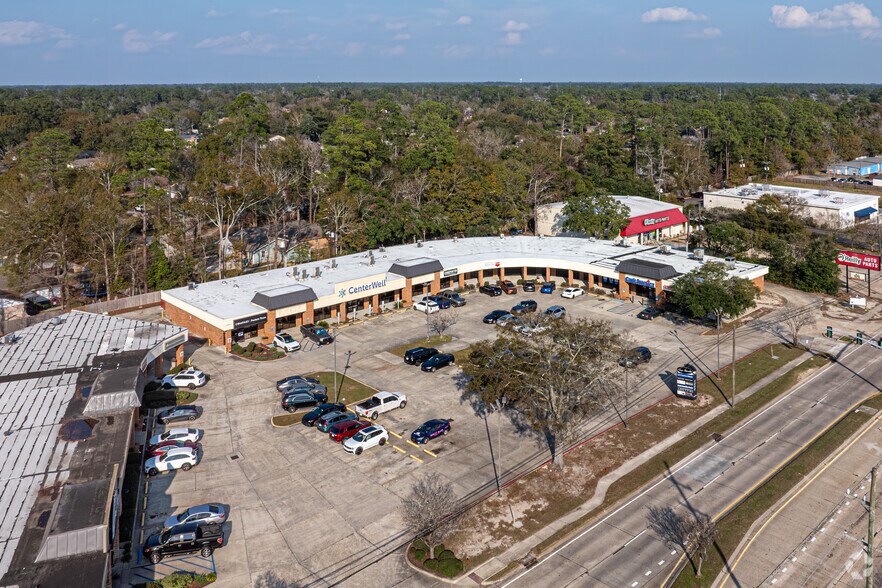 More Photos Of 1300 Gause Blvd, Slidell Storefront For Lease