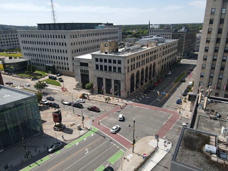 Primary Photo Of 55 Exchange Blvd, Rochester Apartments For Lease