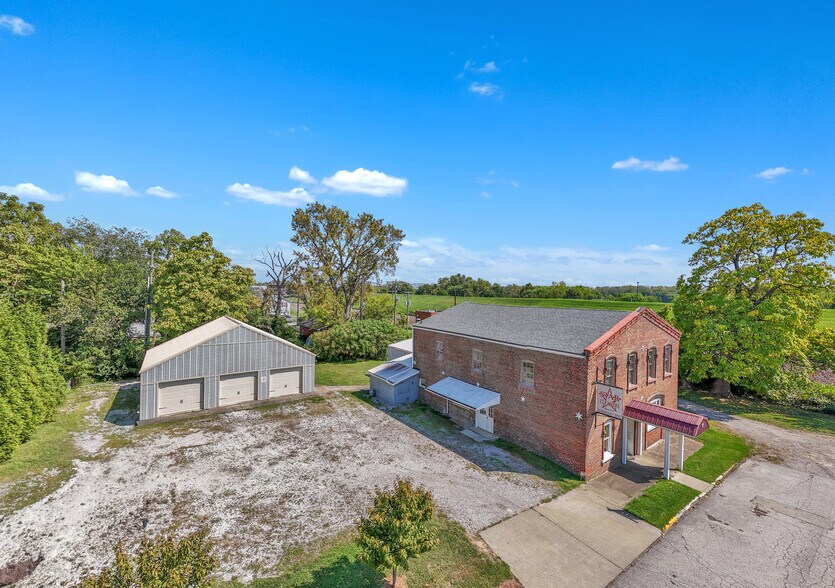 More Photos Of 30 E 3rd St, New Albany Warehouse For Sale
