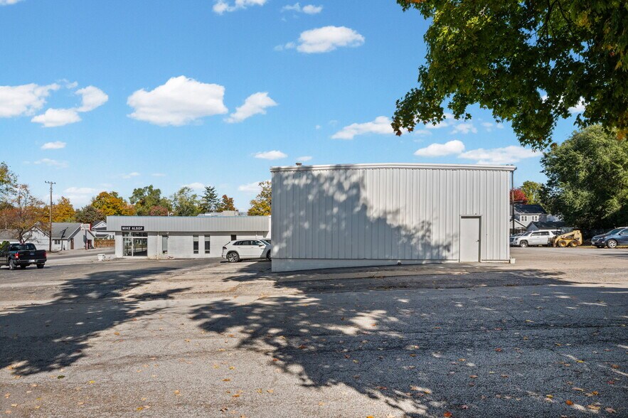 More Photos Of 400 E Pike St, Attica Auto Dealership For Sale