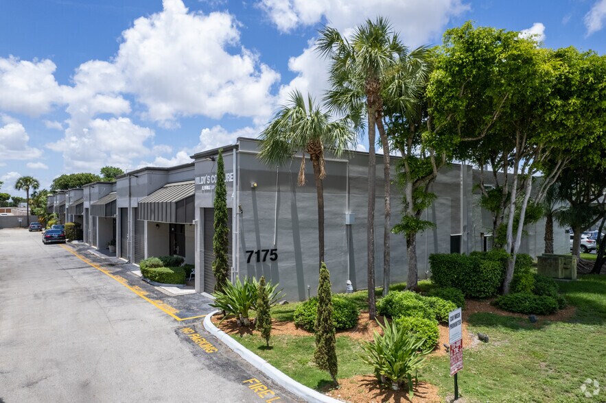 Primary Photo Of 7175 SW 47th St, Miami Showroom For Lease