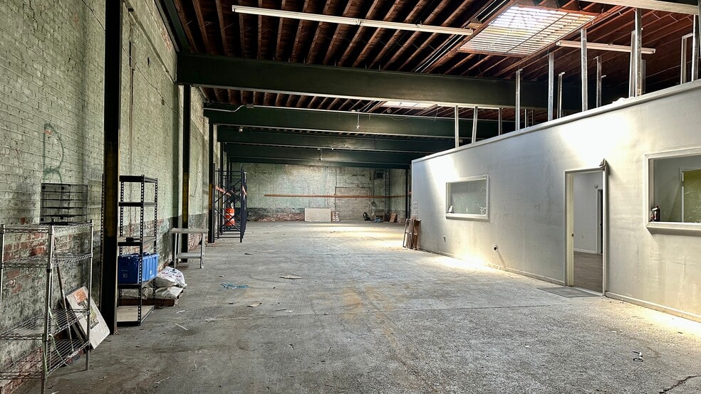 More Photos Of 191-193 Van Brunt St, Brooklyn Warehouse For Lease