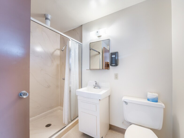 More Photos Of 82-6151 Hawaii Belt Rd, Captain Cook Hotel For Sale