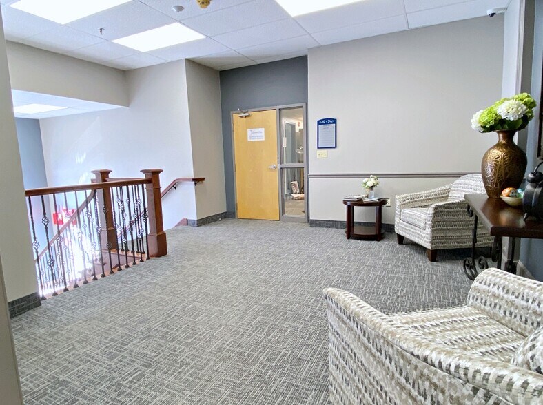 More Photos Of 217 Middlesex Tpke, Burlington Office For Lease