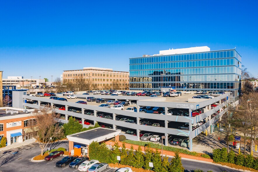 More Photos Of 1 W Court Sq, Decatur Office For Lease