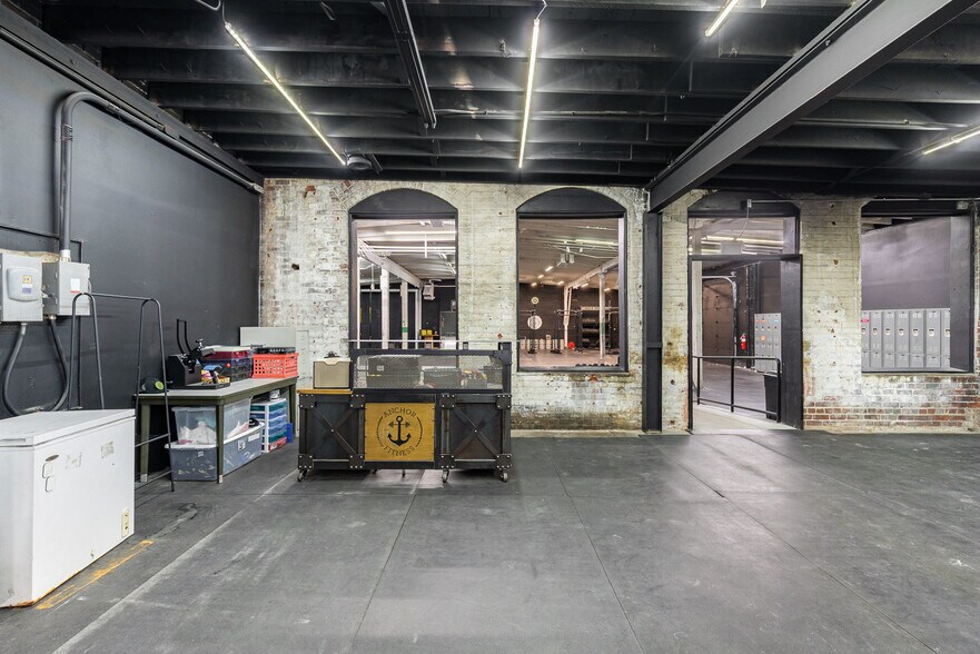 More Photos Of 77 Foundry Ave, Batavia Warehouse For Sale