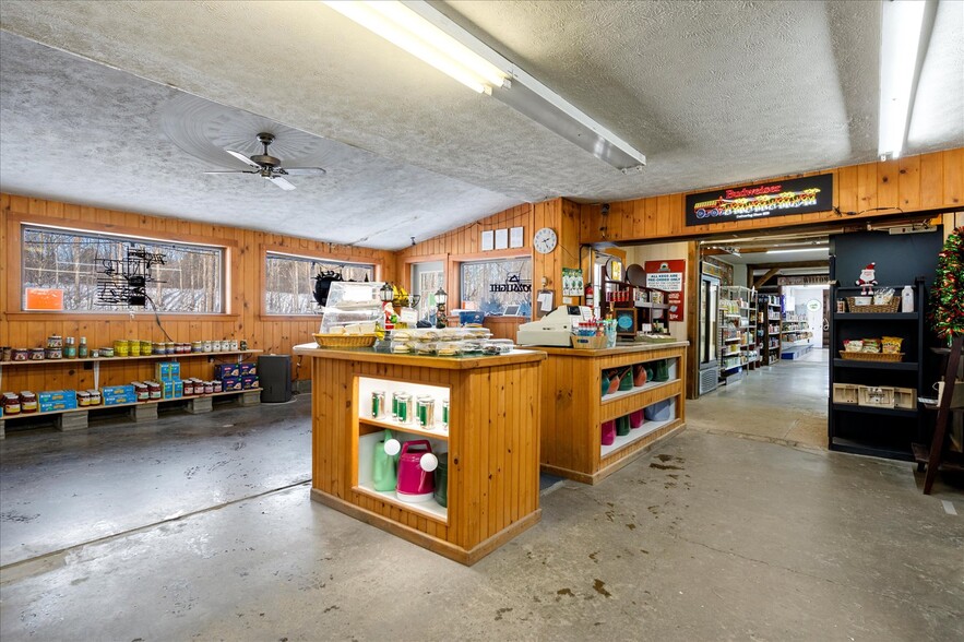 More Photos Of 485 Seneca St, Sherrill Freestanding For Sale