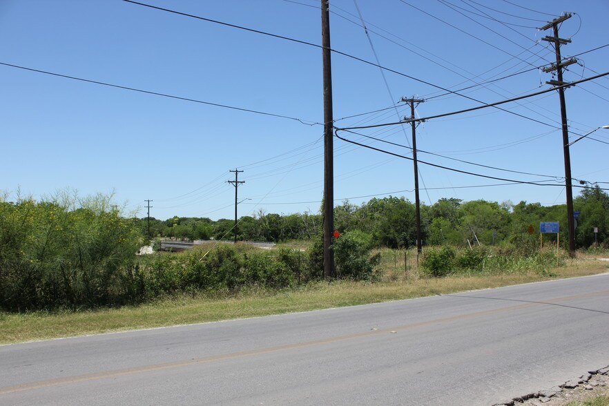 More Photos Of 9811 Southton Rd, San Antonio Land For Sale