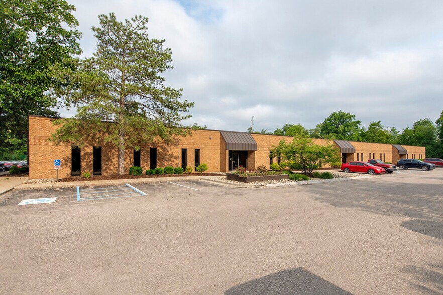 More Photos Of 1200-1250 Eisenhower Pl, Ann Arbor Research And Development For Lease