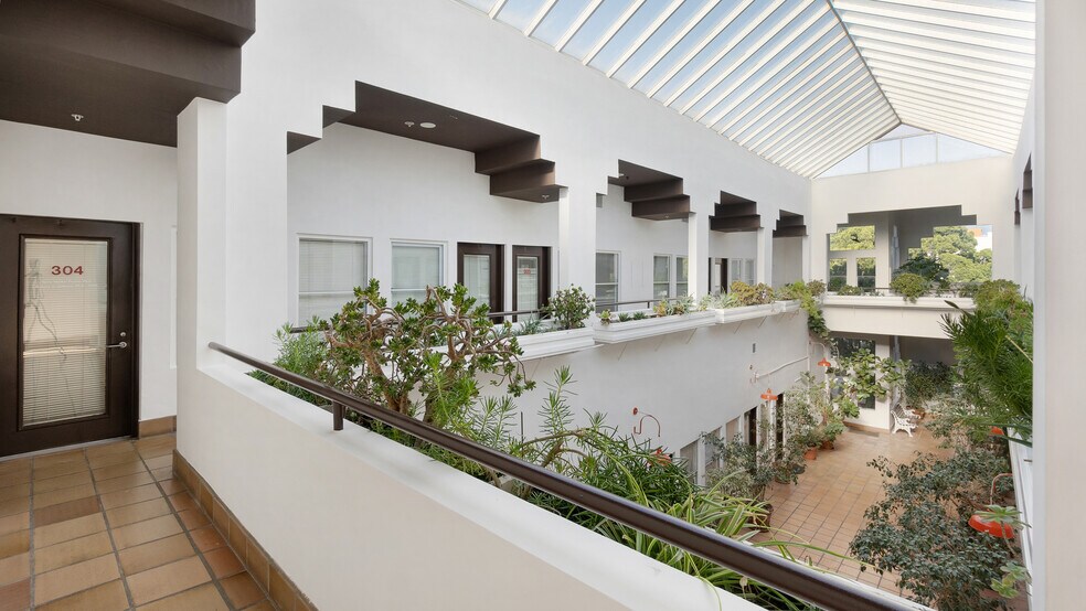 More Photos Of 1460 7th St, Santa Monica Medical For Lease