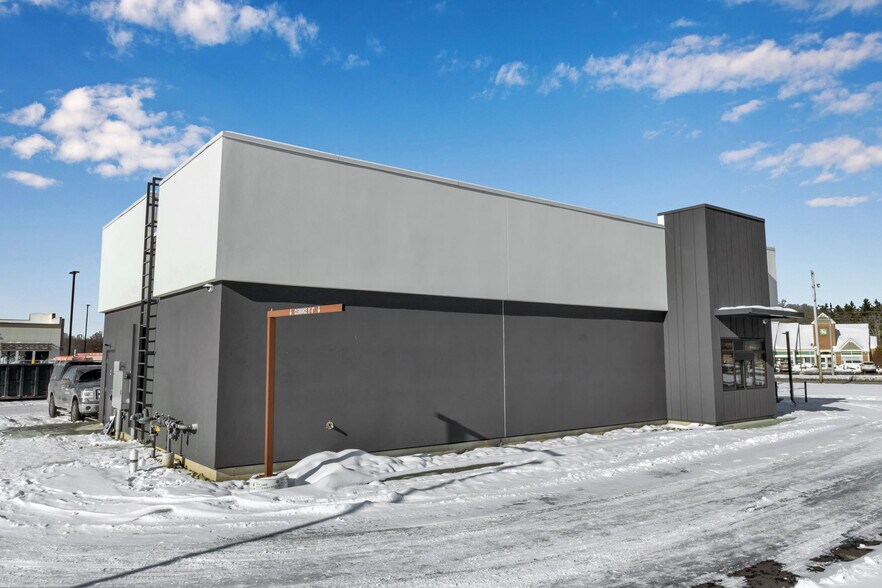 More Photos Of 314 E Fairmount Ave, Lakewood Fast Food For Sale