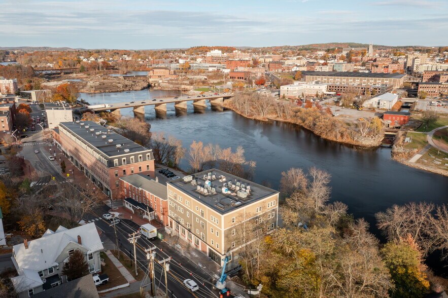 Primary Photo Of 186 Main Street, Auburn Apartments For Lease